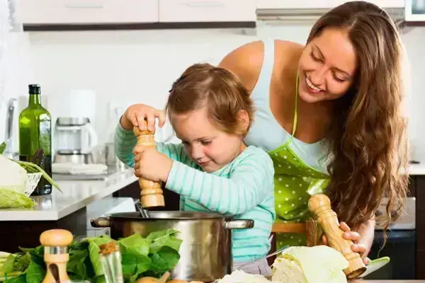 Child safety in the kitchen: what is important for parents to know?