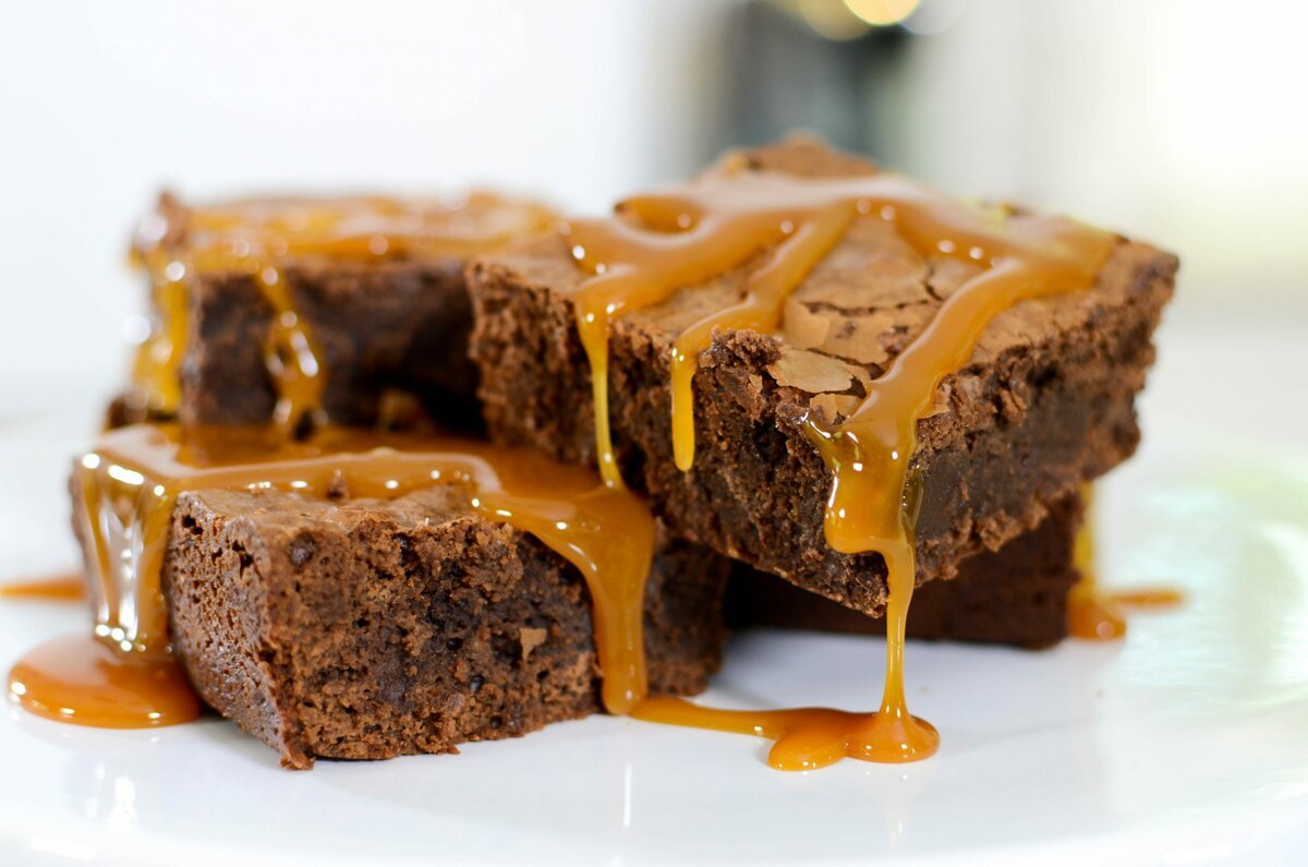 Brownies au caramel salé : la magie du chocolat à portée de main🍫🧂✨