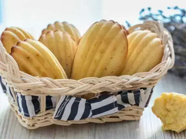 Un cadeau de fête des mères au citron et au chocolat. in Ottawa
